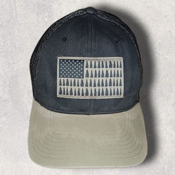 COLUMBIA FLEX FIT AMERICAN FLAG TRUCKER HAT - Picture 1 of 6